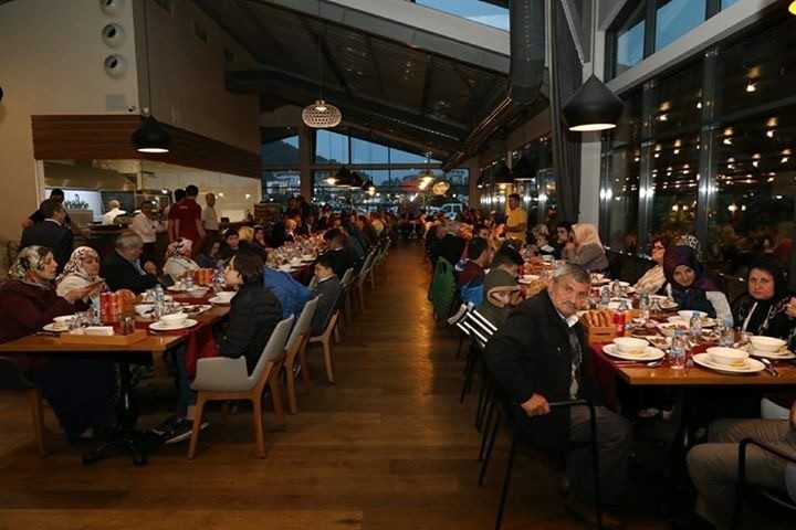 Kaymakamlıktan Şehit ve Gazi ailelerine iftar yemeği