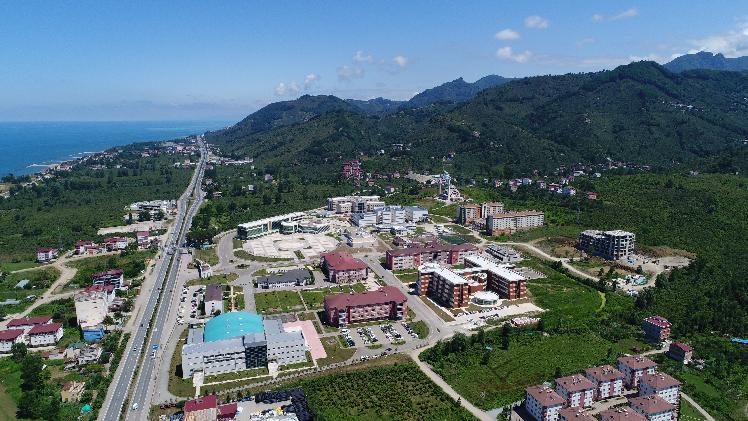 ODÜ’DE uzaktan eğitim başarıyla sürüyor
