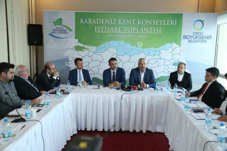 Karadeniz hızlı tren bekliyor