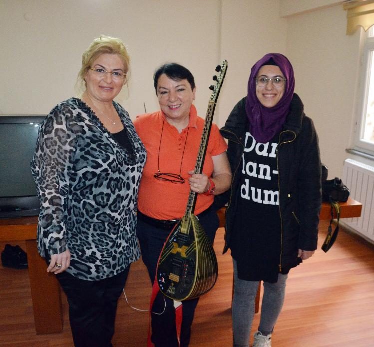 Fatsa’nın tek kişilik kadın orkestrası Hacer Özen