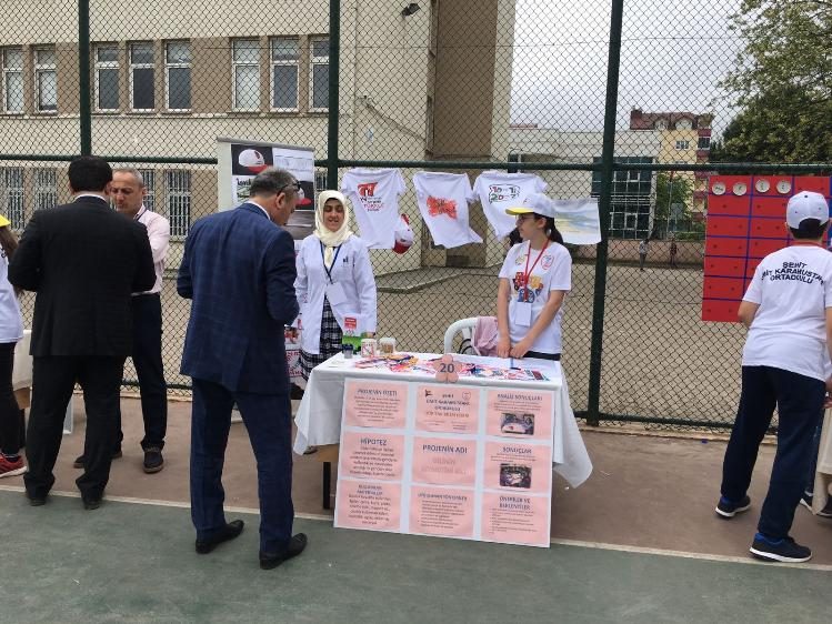 Öğrenciler 28 projeyi sergiledi