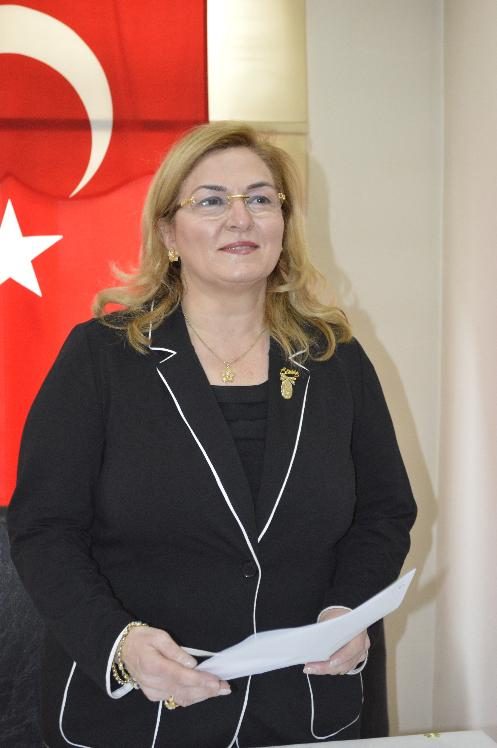 Koç, “Yaptığımız yardımların birinciliğini eğitime veriyoruz”