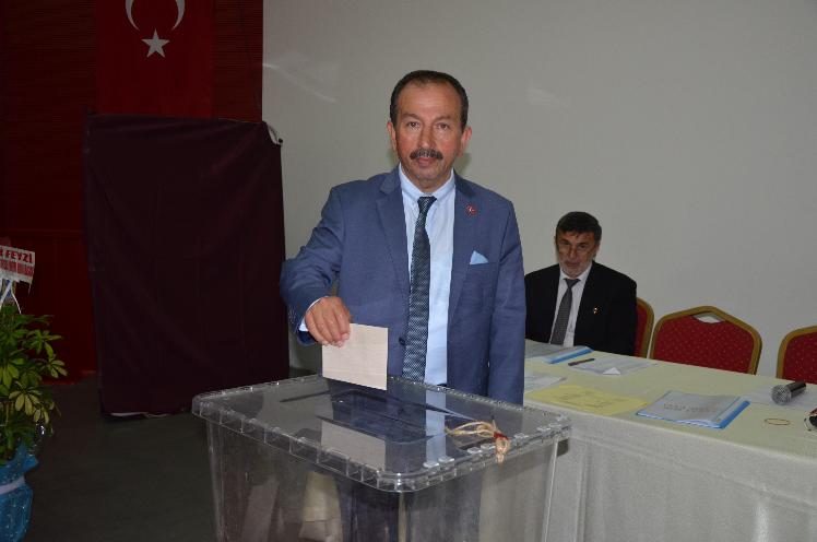 Muhtarlar Derneği seçimini Naci Kızılkaya kazandı
