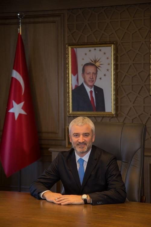 ENVER YILMAZ YİNE ZİRVEDE