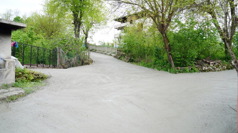 Fatsa kırsalında konforlu beton yol çalışmaları hız kesmiyor