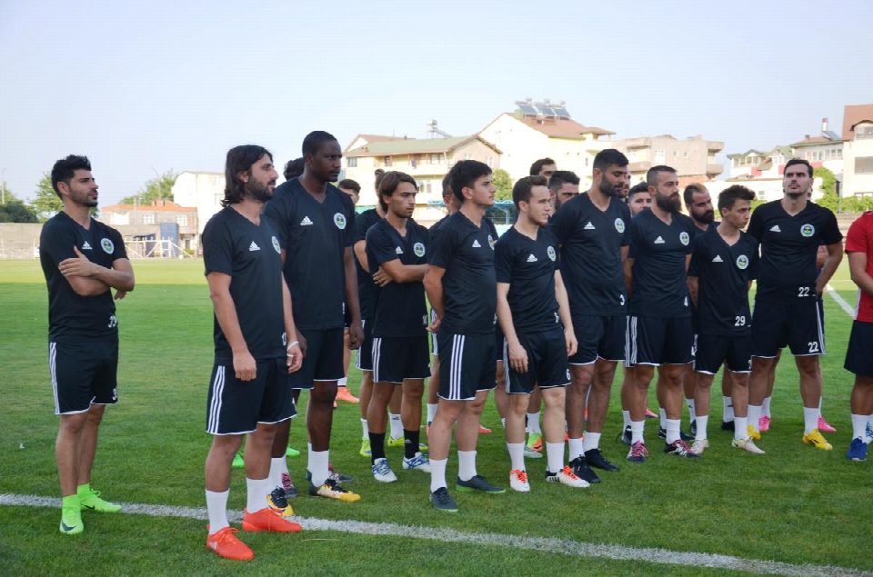 Fatsa Belediyespor top başı yaptı