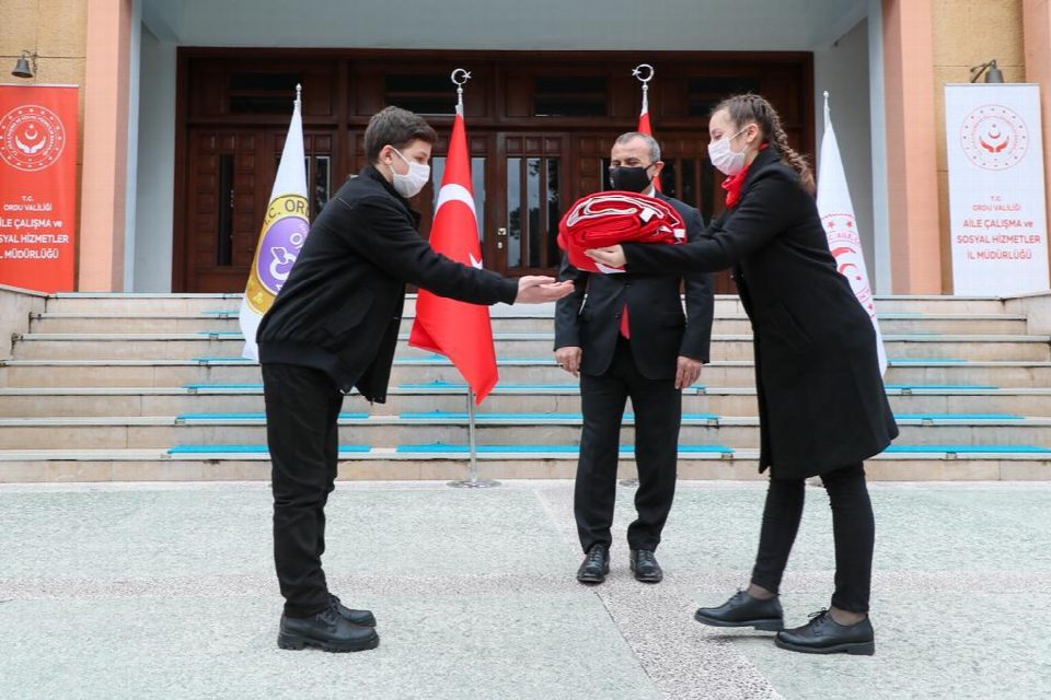 “Anadolu Gönül Yolu - 81 Genç 81 Bayrak” etkinliği kapsamında bayrak devir teslim töreni yapıldı
