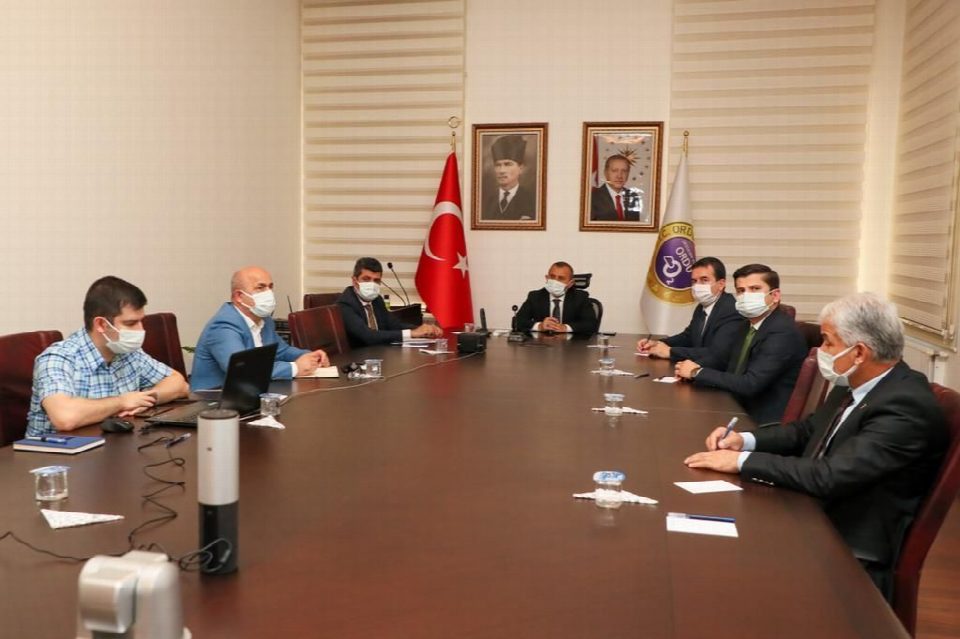 Vali Sonel, “Aşı çalışmalarında farkındalık oluşturalım”