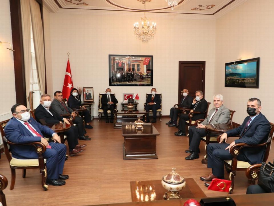 AK Parti Genel Başkan Yardımcısı Özhaseki, Vali Sonel’e nezaket ziyaretinde bulundu