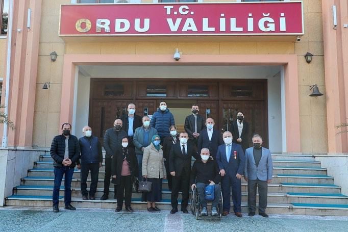 Şehit aileleri ve gazilerden; Tuncay valimiz bizlerin evladıdır