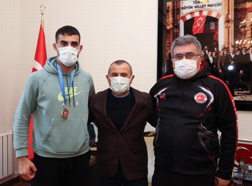 15 yıl sonra duygusal buluşma