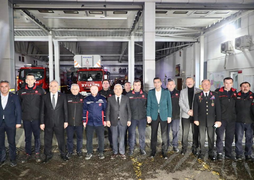 Vali Erol ve OBB Başkanı Güler, Yılbaşı Gecesi Çalışan Kamu Görevlilerini Ziyaret Etti