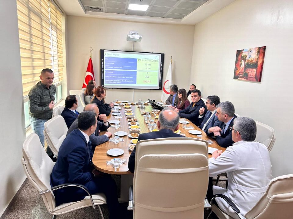 Vali Erol, Ünye ve Çaybaşı ilçelerindeki sağlık yatırımlarını inceledi