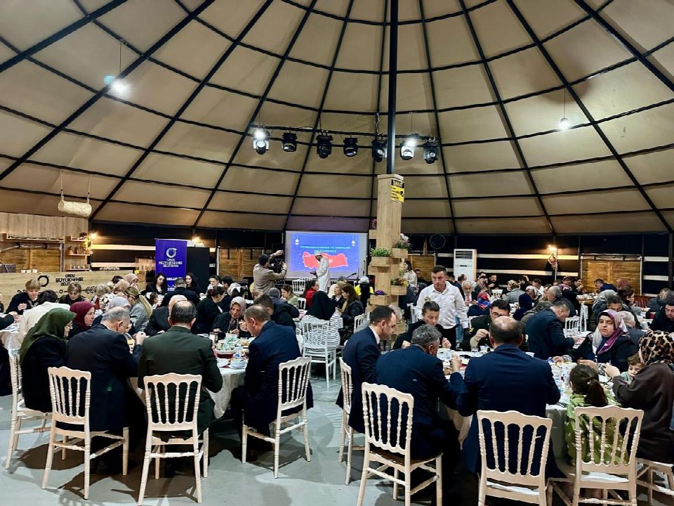 Vali Erol, şehit aileleri ve gazilerle iftar yemeğinde buluştu