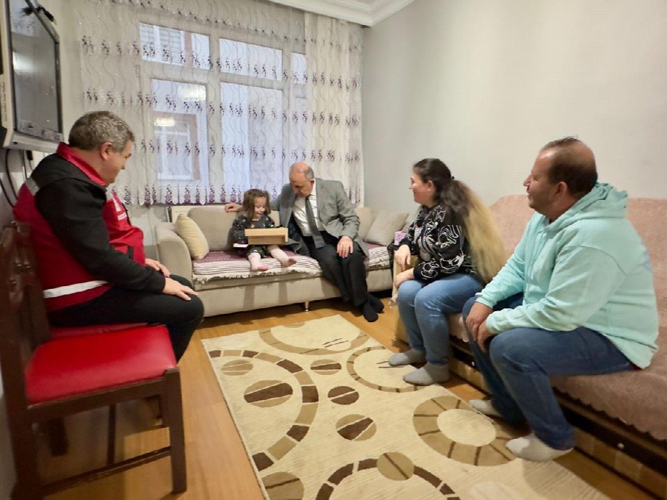Vali Erol, engelli ailelerine verdiği sözü yerine getirdi