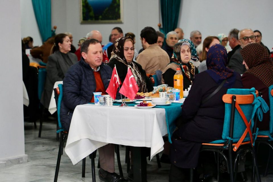 Vali Erol, Şehit Aileleri ve Gazilerimizle İftar Yemeğinde Bir Araya Geldi