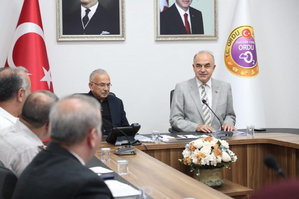Vali Erol, Ağaç, orman ve mobilya sektörü temsilcileri ile bir araya geldi