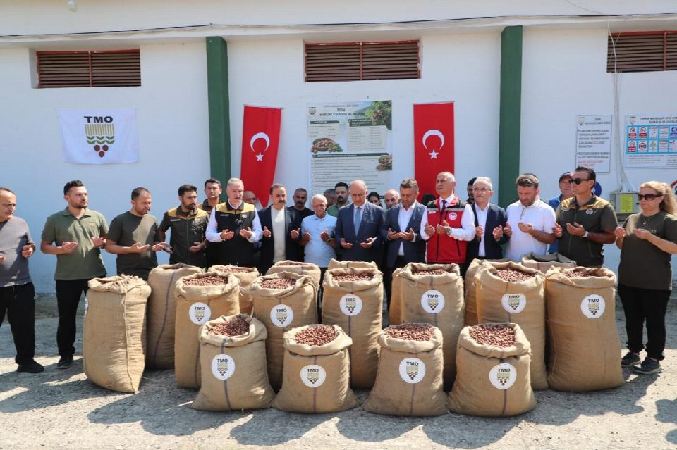 Vali Erol, TMO Fındık Alım Merkezi’ni Ziyaret Etti