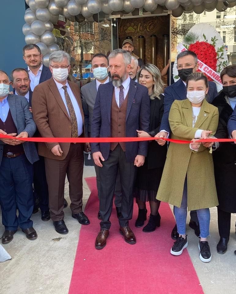 Cömert Vateriner Kliniği açıldı