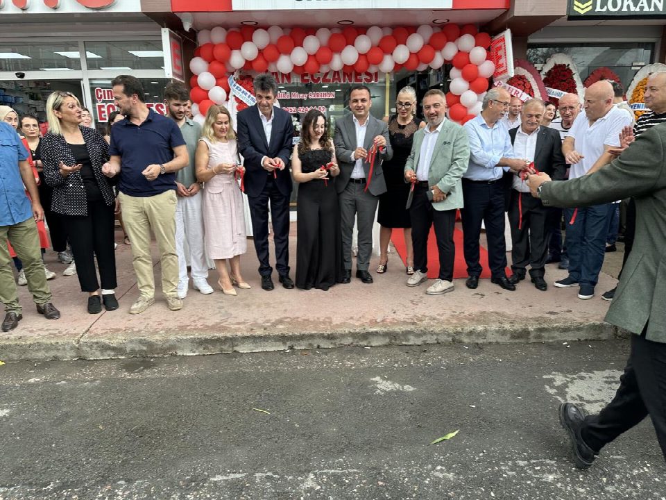 Sarıhan eczanesi açıldı