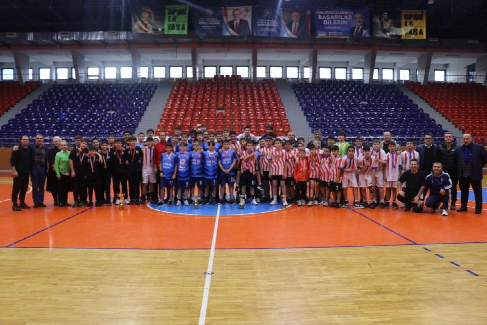 2024-2025 OKUL SPORLARI HENTBOL YILDIZ ERKEKLER İL BİRİNCİLİĞİ TAMAMLANDI