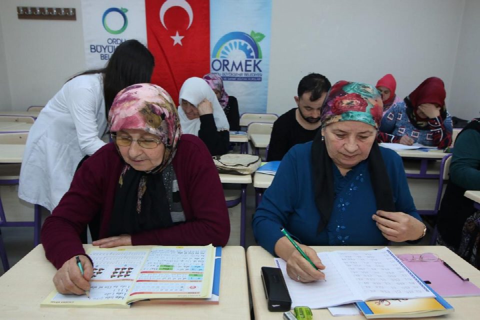 Cumhurbaşkanı Erdoğan’ın başlattığı okuma yazma seferberliğine Ordu’dan tam destek