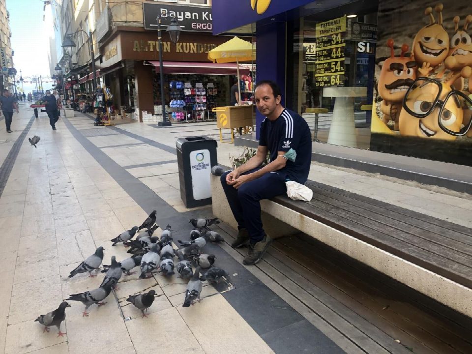 Evinde ölü bulundu