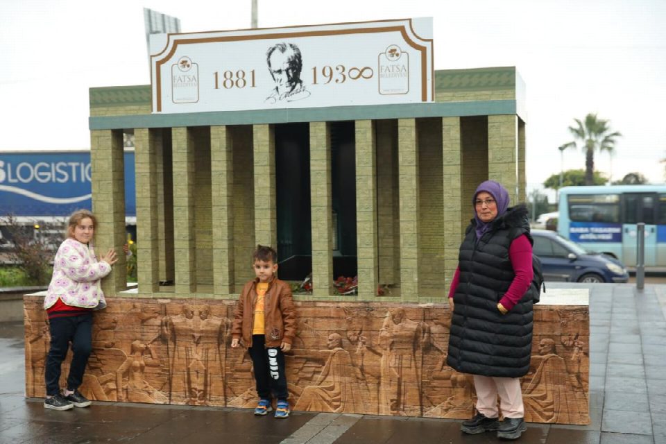Fatsa belediyesi’nden temsili Anıtkabir