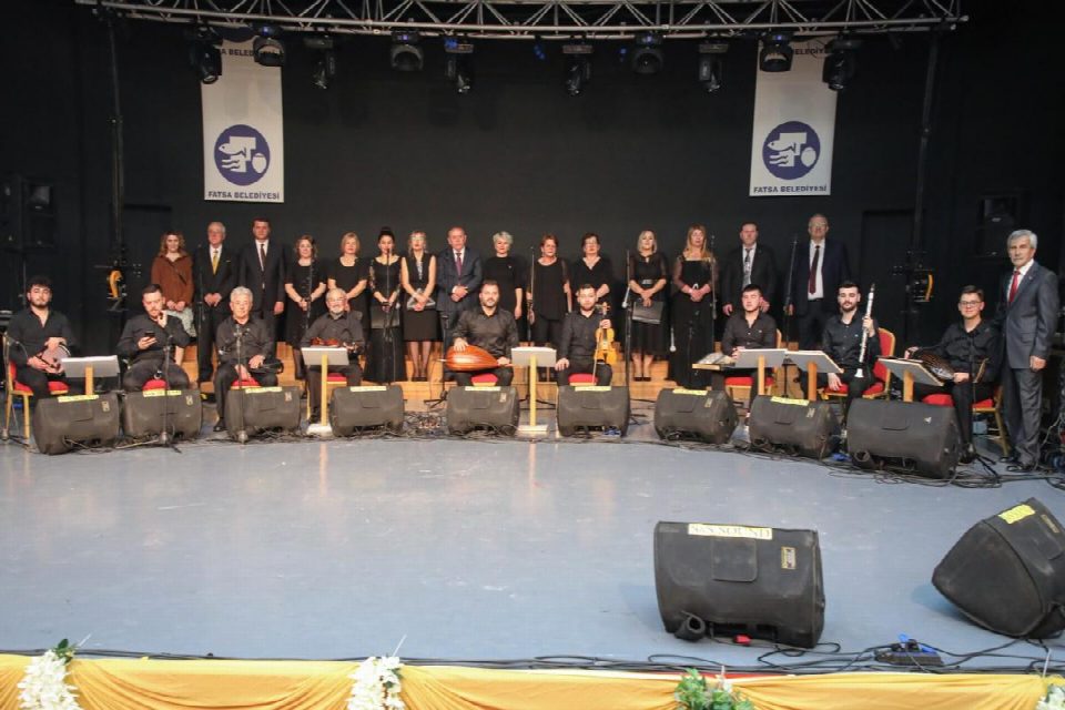 Fatsa Belediyesi’nden dört dörtlük konser
