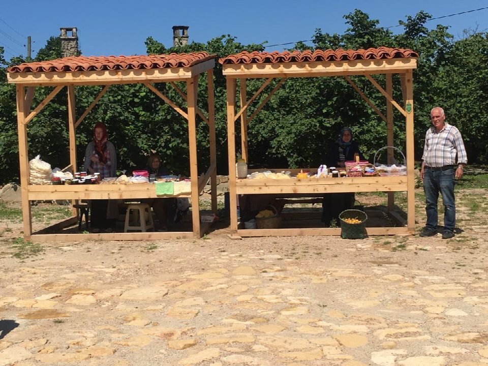 Kabakdağı Organik Ürünler Pazarına büyük ilgi