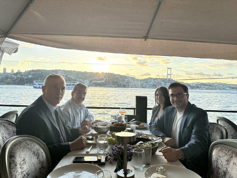Fatsalı hemşerimiz Kamil İyi TERA Restauranta ortak oldu