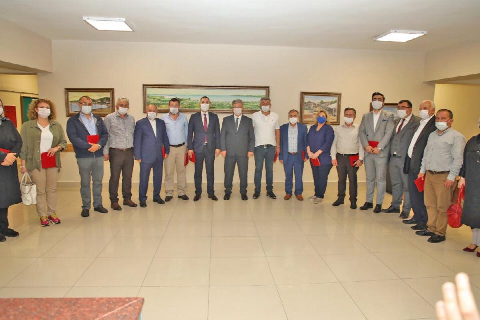 Vefa Sosyal Destek Grubu paydaşlarına plaket verildi