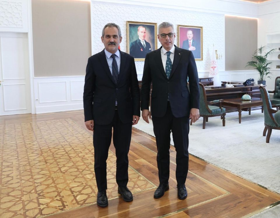 Mahmut Özer’den Sağlık Bakanı’na Ziyaret