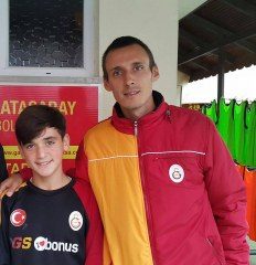 GALATASARAY ALTYAPI SEÇMELERİ KAMPINDA KULÜBÜN DİKKATİNİ ÇEKMEYİ BAŞARDI