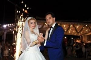 ESİN VE ERSEL'E MUTLULUKLAR