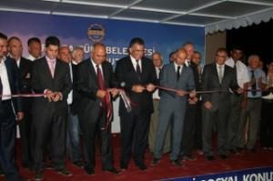 1000 KONUTLUK SOSYAL KONUTLARDA İLK ETAPTA 304 EV SAHİPLERİ NE BAŞBAKAN ERDOĞAN TARAFINDAN TESLİM EDİLDİ