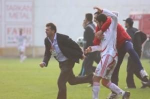 TELAT ÖZDEN VE NİYAZİ HÜSEYİNOĞLU ZONGULDAKSPOR’A TRANSFER OLDU