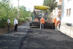 DOLUNAY MAHALLESİ’NDE ASFALT YOL ÇALIŞMALARI BAŞLADI