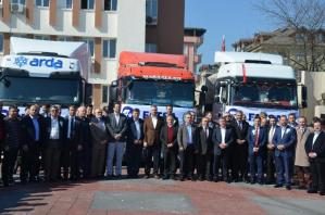 - FATSA’DAN BAYIR BUCAK TÜRKMENLERİNE 3 TIR GIDA YARDIMI