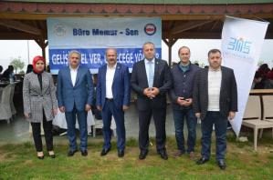 Büro MEMUR-SEN'den kaynaşma yemeği