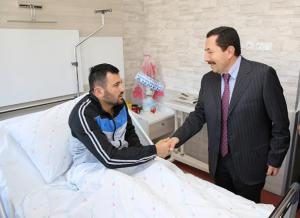 Ordu Valisi'nden yaralı askere ziyaret
