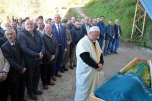 HAYATINI KAYBEDEN TÜRKİYE'NİN EN YAŞLI ÜÇÜZLERİNDEN BİRİ TOPRAĞA VERİLDİ