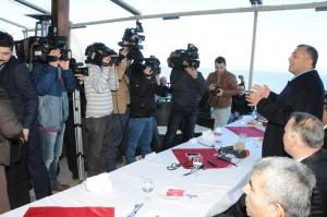 Vali Basın Mensupları İle Buluştu