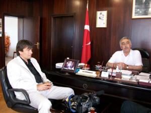 YAZICI SERDAROĞLUNU MAKAMINDA ZİYARET ETTİ