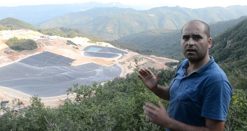 Siyanüre tepki gösterenler toplantıdan atılmak istendi