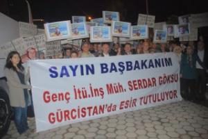 Türk İşçiler İçin Akrabaları Seferber Oldu