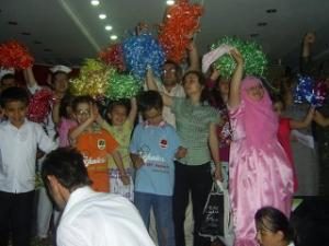 BEŞİNCİ MEVSİM YIL SONU GECESİNDE AÇAN ÇİÇEKLERİN GÖSTERİSİ GÖRÜLMEYE DEĞERDİ