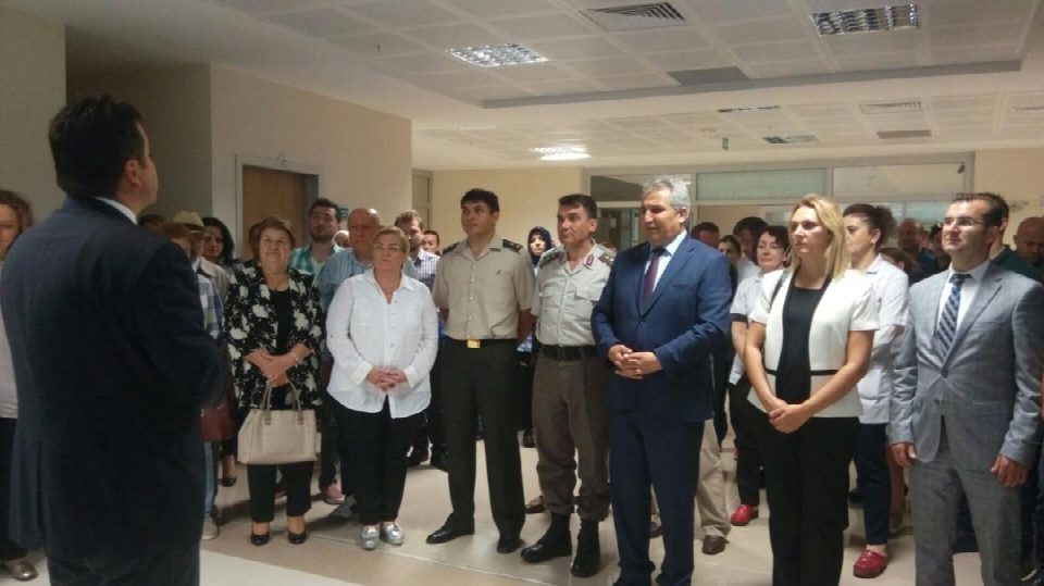 Yardım sevenlerden Fatsa Devlet Hastanesine Atatürk köşesi