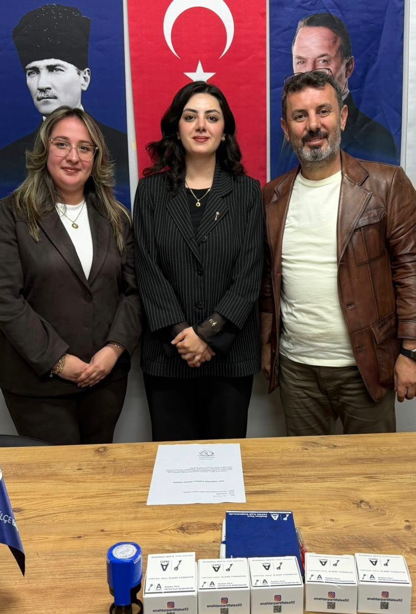 Anahtar Parti’de Kadın Kolları Başkanı Av. Bayraktar Oldu