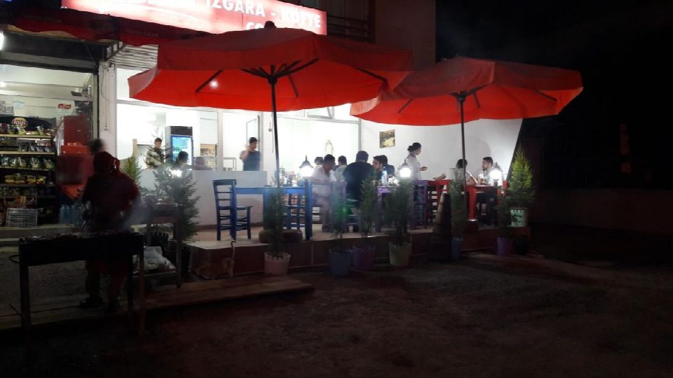 Cız Bız Izgara salonu açıldı